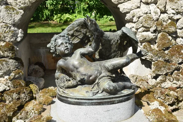 Fontaine Dans Jardin Sculpture Aménagement Paysager — Photo