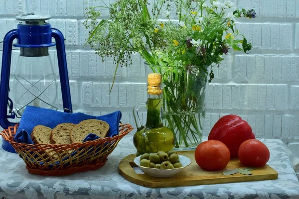 Hayat Dolu Masada Zeytinyağı — Stok fotoğraf