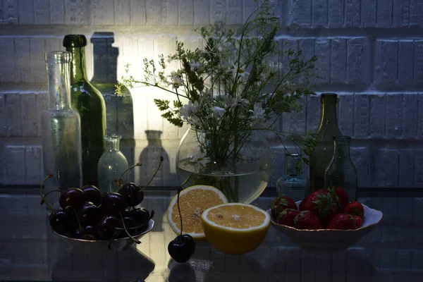 Strawberries Cherries Lemon Bottles — Fotografia de Stock