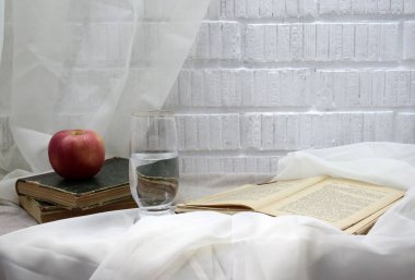 Okuma, dinlenme ve eğitim kitapları