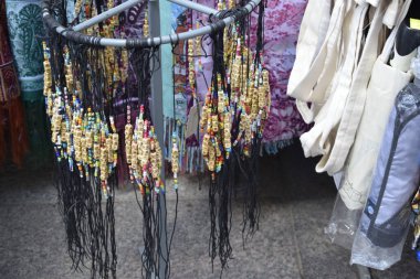 Piyasada tahta boncuklar