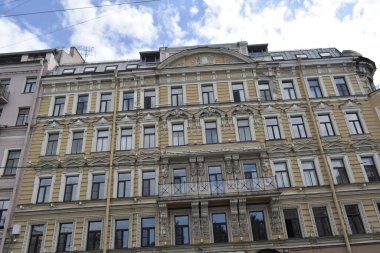 Binanın dış görünüşü, antika tarzı.