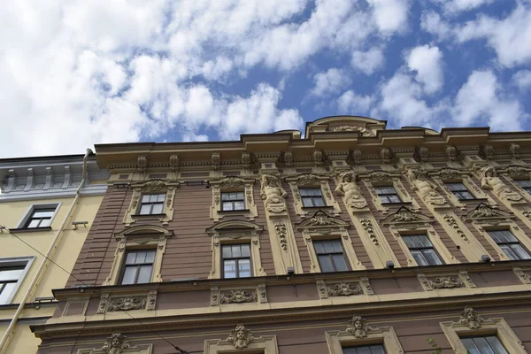 Dettagli Della Facciata Dell Edificio Stile Antico — Foto Stock