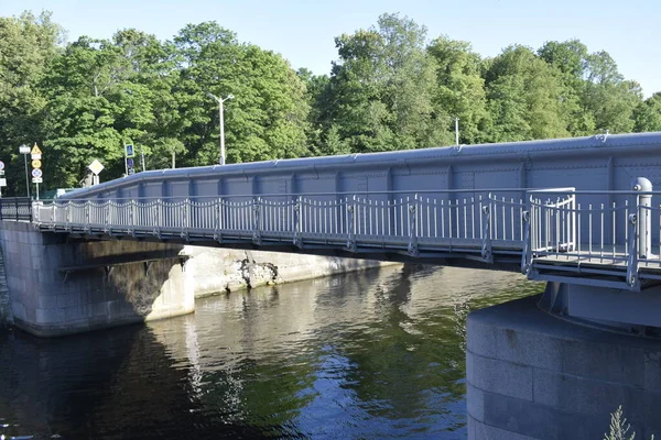 Eiserne Brücke Über Den Kanal — Stockfoto