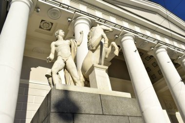 Heykel, anıt, şehrin dekorasyonu.