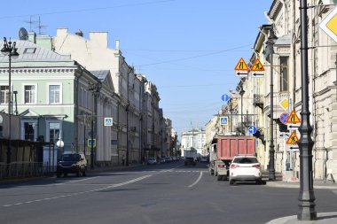 Şehir sokakları, şehirde bir yaz günü