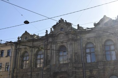 Binanın dış görünüşü, eski kasaba, mimari tarihi.