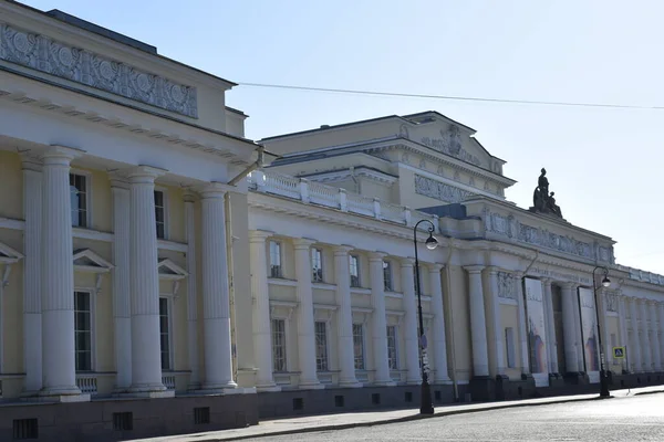 Городские Улицы Летний День Городе — стоковое фото