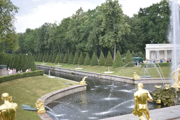 Fontana Nel Parco Progettazione Del Paesaggio — Foto Stock