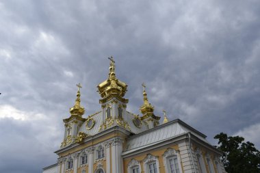 Evin dış görünüşünün ayrıntıları.