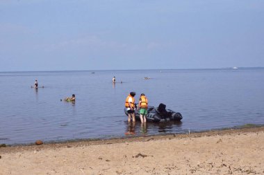 Kumsal, insanların dinlenebileceği bir yer.