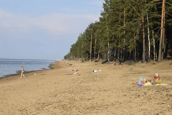 Kikapcsolódás Strandon Emberek Tenger Homok — Stock Fotó