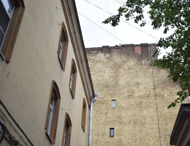 Bir binanın dış cephesinin ayrıntıları