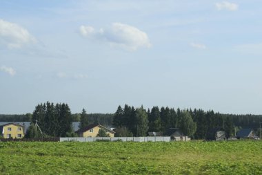 Köy, kırsal alan, köylülerin evleri.