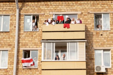 Belarus 'ta hükümet şiddeti ve seçim sahtekarlığına karşı barışçıl bir gösteri.