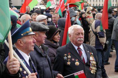 Minsk 'te, eski güç yapılarının da katılımıyla bir miting düzenlendi.