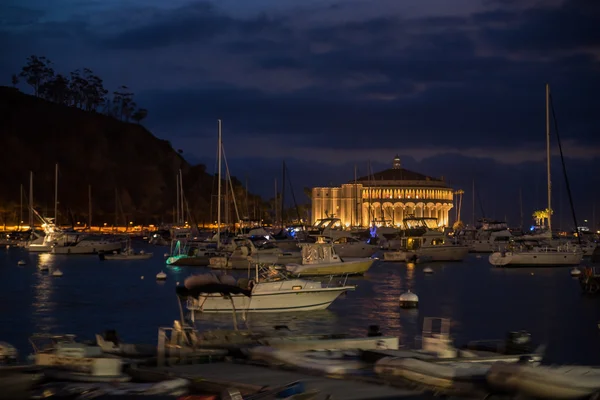 Avalon Harbor, Santa Catalina Island w nocy — Zdjęcie stockowe