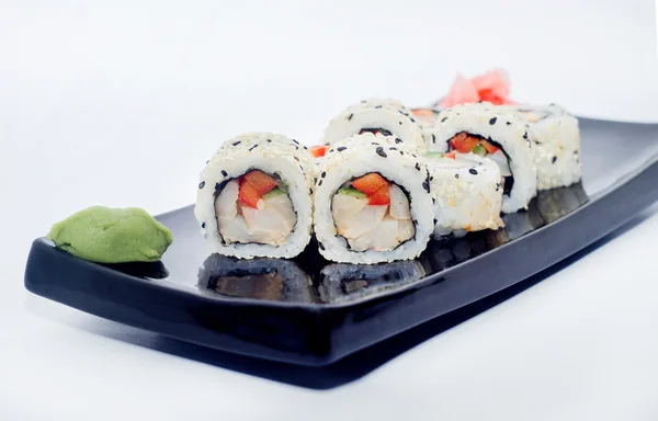 Sushi ginger ve wasabi siyah plaka