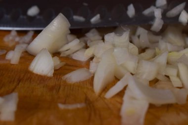 Makro panoda dilimlenmiş soğan.