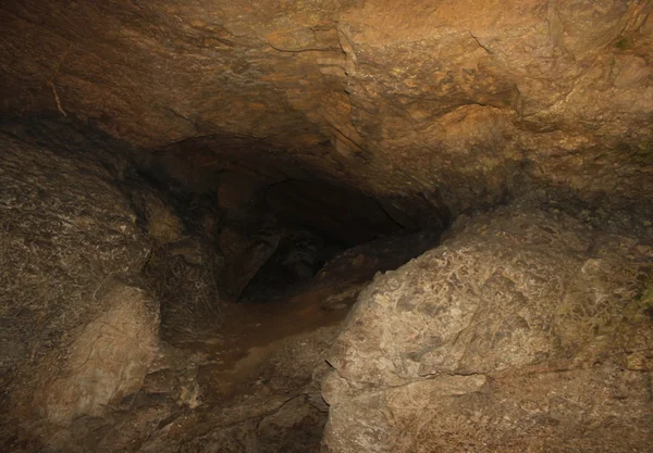 Bacho Kiro cave — Stock Photo, Image
