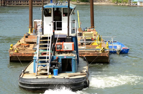 Bridge Barge — Stock Photo, Image