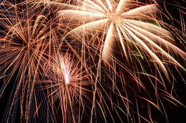 Fuegos artificiales grandes — Foto de Stock