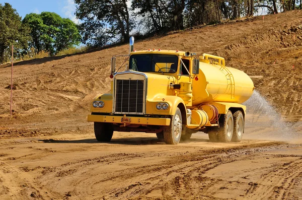 Camión de agua —  Fotos de Stock