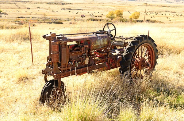 Régi traktor Stock Kép