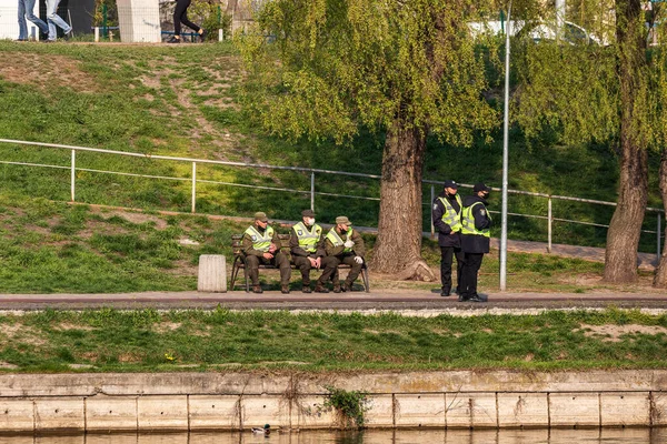 Kiev Ucrania Abril 2020 Epidemia Mundial Coronavirus Oficiales Policía Guardia — Foto de Stock