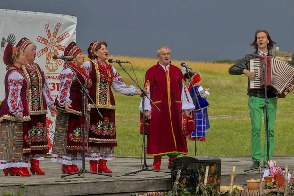 Kiew Ukraine September 2021 Volkskünstler Tracht Treten Bei Einem Kostenlosen — Stockfoto