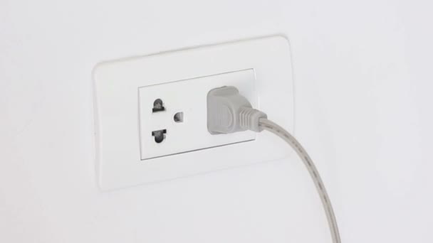 Cavo di scollegare dalla presa per risparmiare energia elettrica Risparmiare energia elettrica