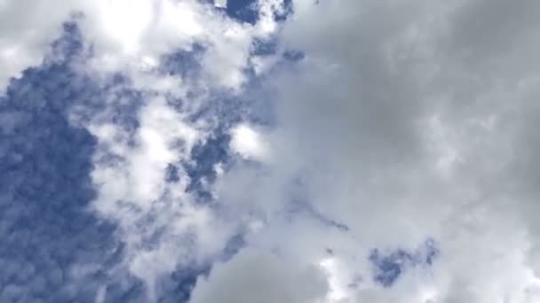 Nubes moviendo el lapso de tiempo — Vídeo de stock