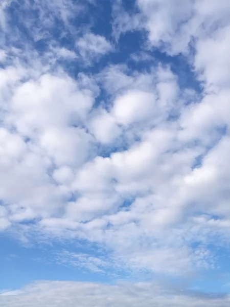 Bewölkt blauer Himmel Tageslicht — Stockfoto