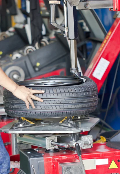 Tire Fitting Machine Close Up — Stock Photo, Image