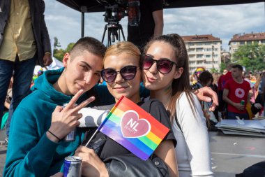 Sofya, Bulgaristan - 12 Haziran 2021: LGBT haklarına destek amaçlı Sofya Onur etkinliği (lezbiyen, gey, transseksüel ve biseksüel) Sofya 'da 14. kez ve bir yıl aradan sonra düzenleniyor. 