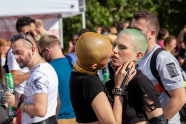 Sofya, Bulgaristan - 12 Haziran 2021: LGBT haklarına destek amaçlı Sofya Onur etkinliği (lezbiyen, gey, transseksüel ve biseksüel) Sofya 'da 14. kez ve bir yıl aradan sonra düzenleniyor. 