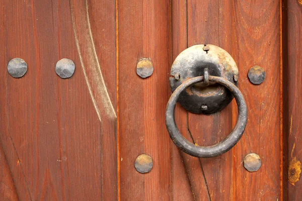 Ornated dörr — Stockfoto
