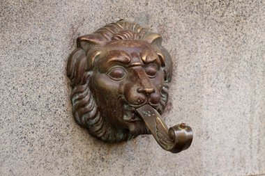 Aslan baş Çeşmesi