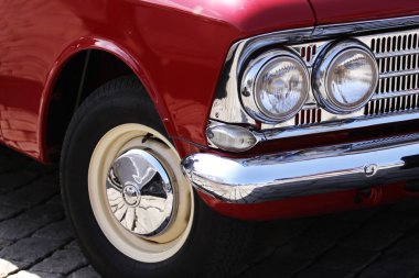 Eski retro veya vintage araba ya da otomobil