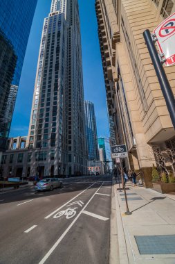 Chicago IL, ABD - Mart 2019: Chicago gökdelenine bakıyorum