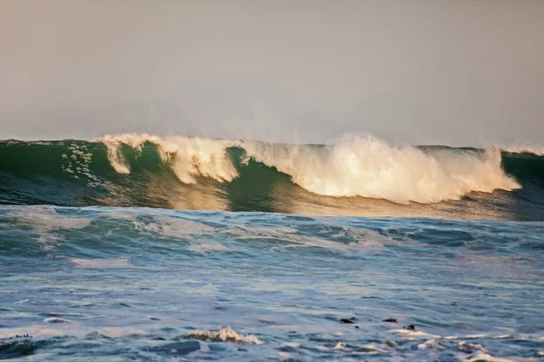 Onde Atlantiche Gelide Che Infrangono Sulla Costa Del Namaqualand Sudafrica — Foto Stock