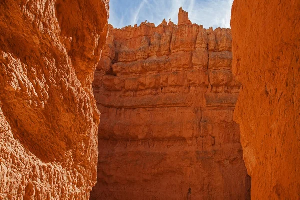 Szlak Turystyczny Pętli Navajo Wieje Przez Hoodoo Parku Narodowego Bryce — Zdjęcie stockowe