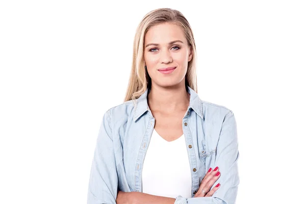 Young woman posing — Stock Photo, Image