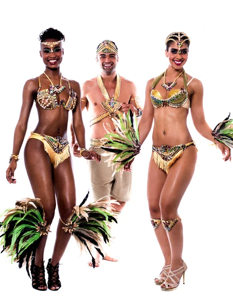 Bailarines de samba en trajes de carnaval — Foto de Stock