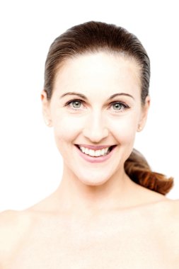 Orta yaşlı kadın çıplak poz