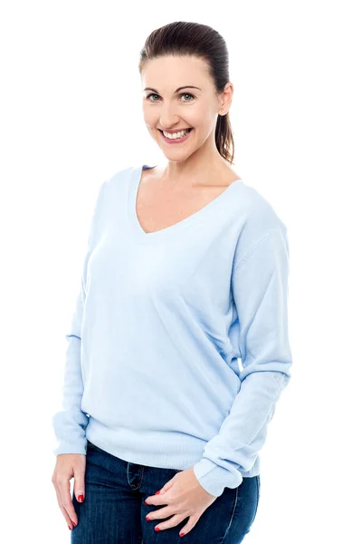 Woman standing with hand in pocket — Stock Photo, Image