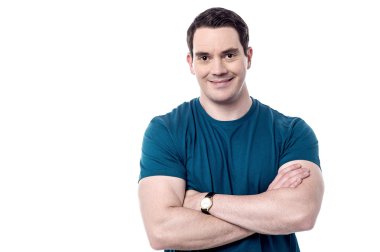 Kolları çapraz adam