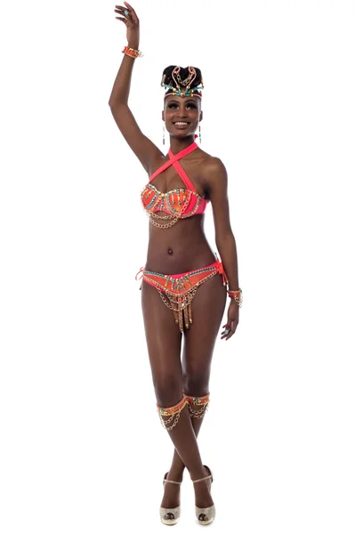 Hermosa bailarina de samba femenina — Foto de Stock