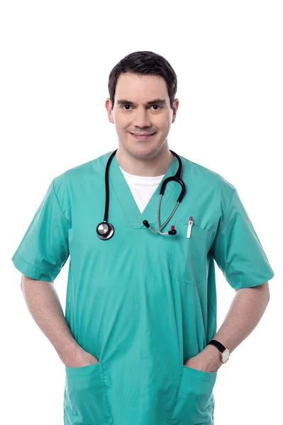 Vrolijke mannelijke arts — Stockfoto