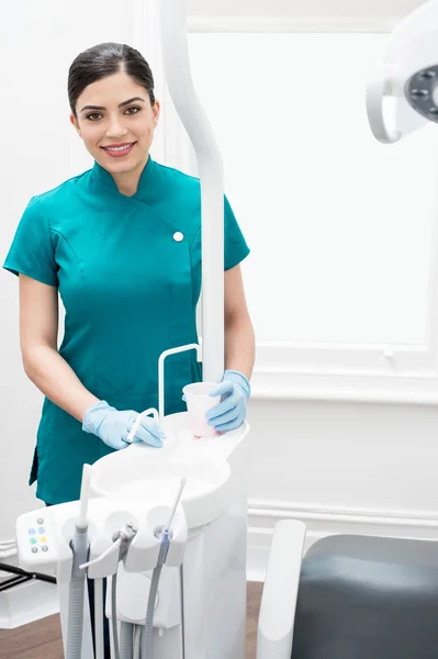 Female assistant in dental clinic — Stock Photo, Image